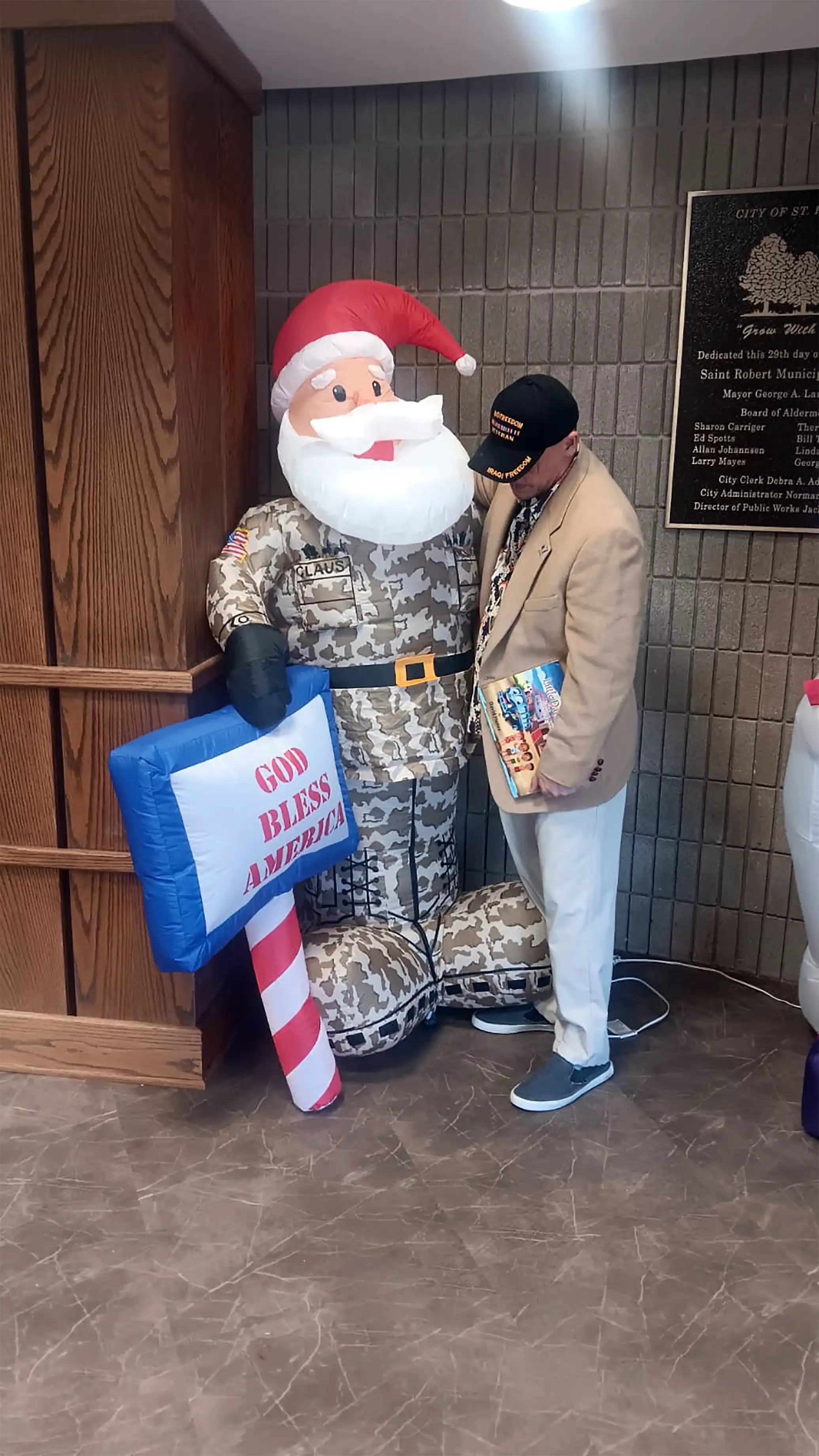 War Veteran David Haave helping the Community during Christmas 2023 Missouri